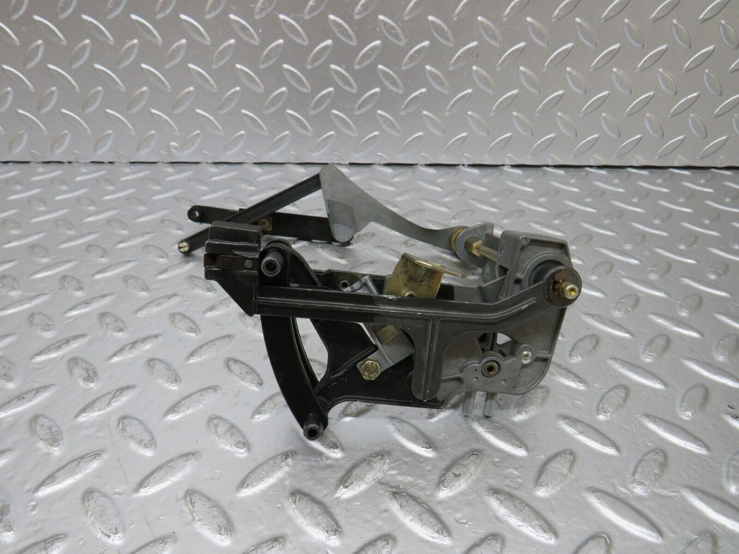 25099 Mercedes-Benz R107 C107 Heater Control Mechanism