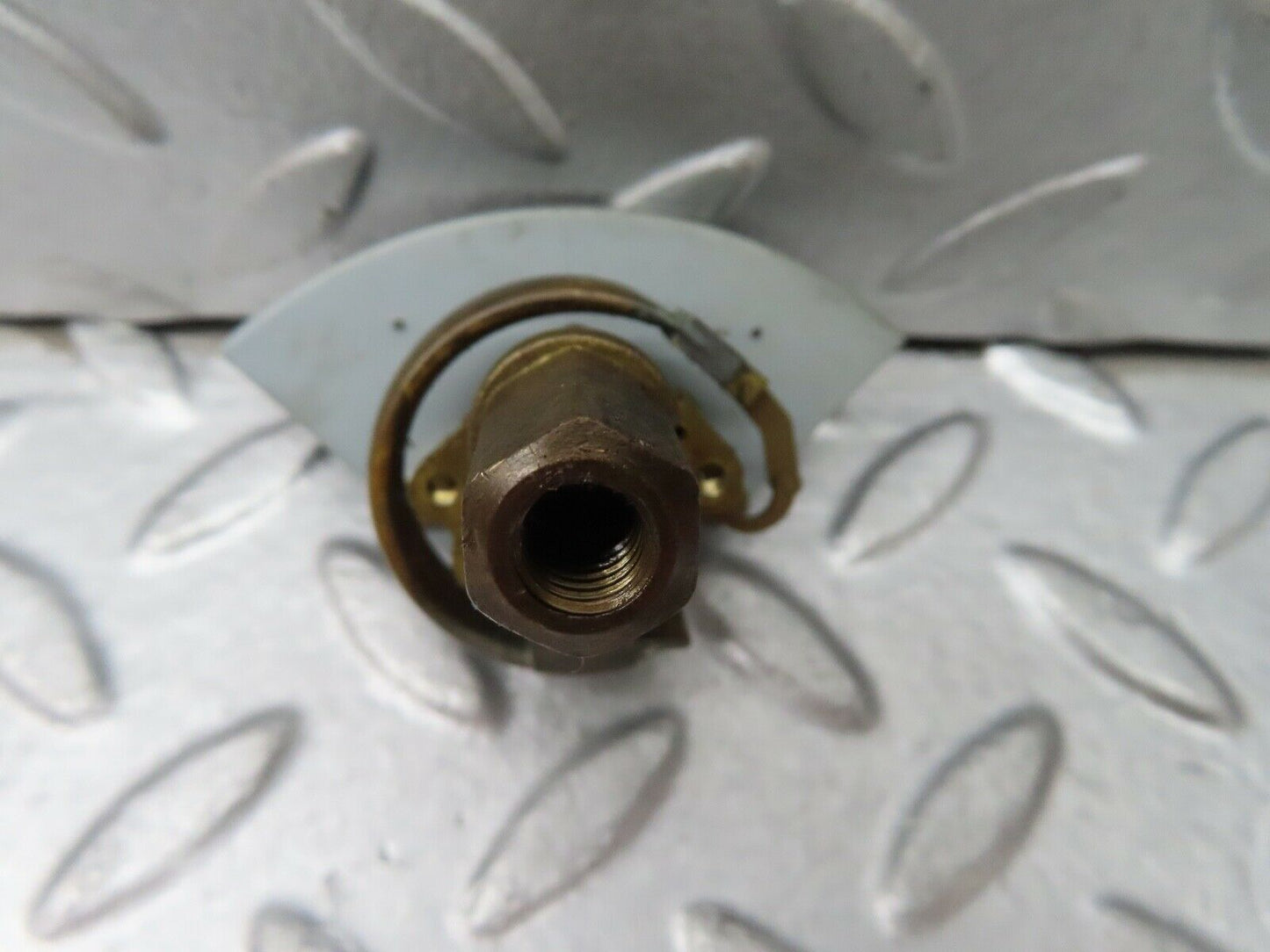 18350 Mercedes-Benz W115 Oil Pressure Gauge