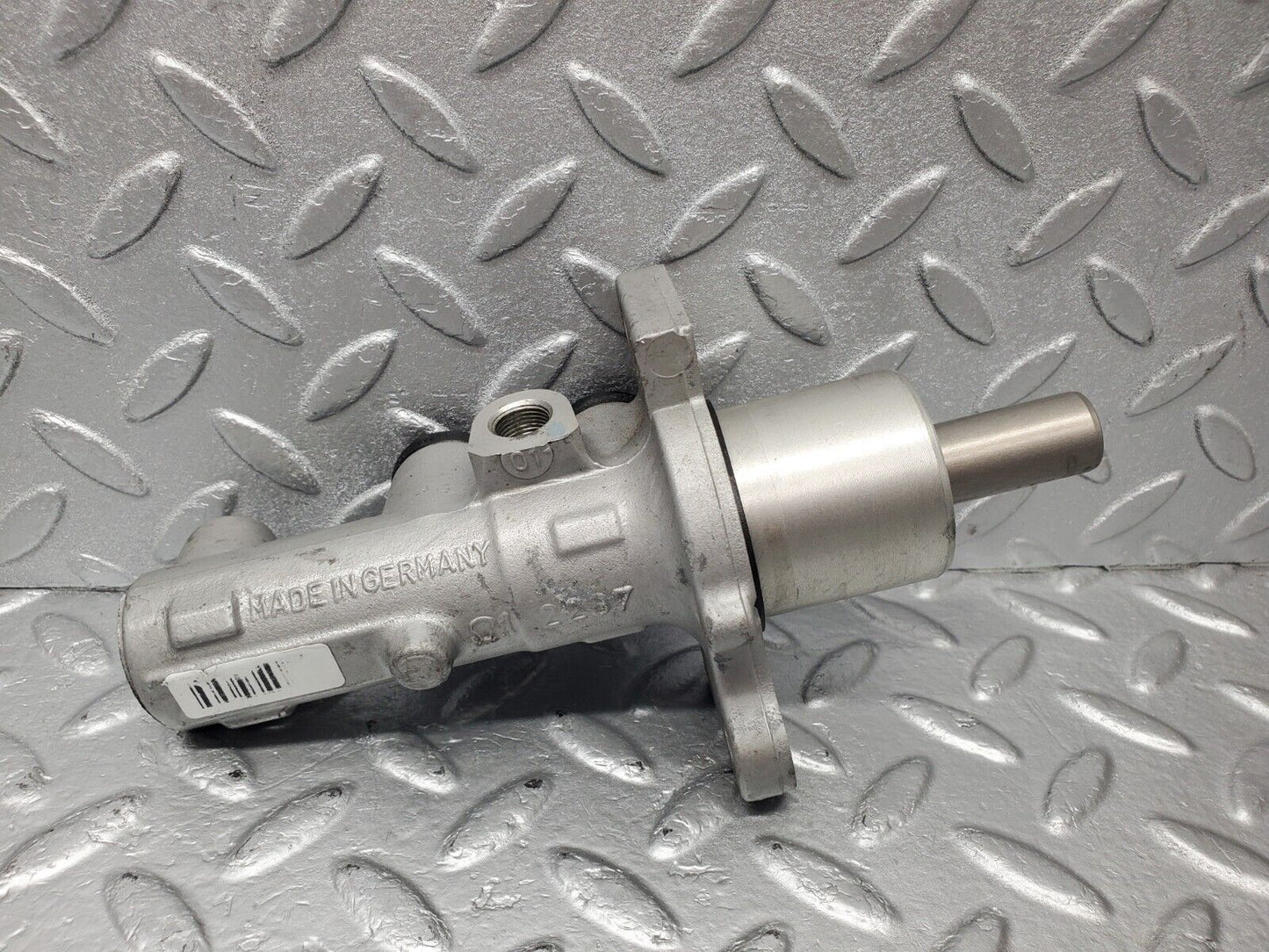 47019 Mercedes-Benz R129 320SL Coupe Brake Master Cylinder Lucas