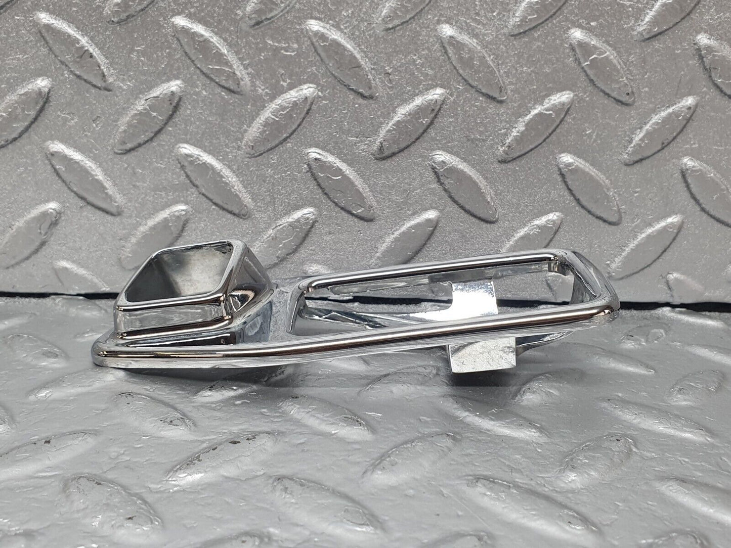 43968 Mercedes-Benz C123 230CE Coupe Chrome Frame For Door Opener Left 1167660111