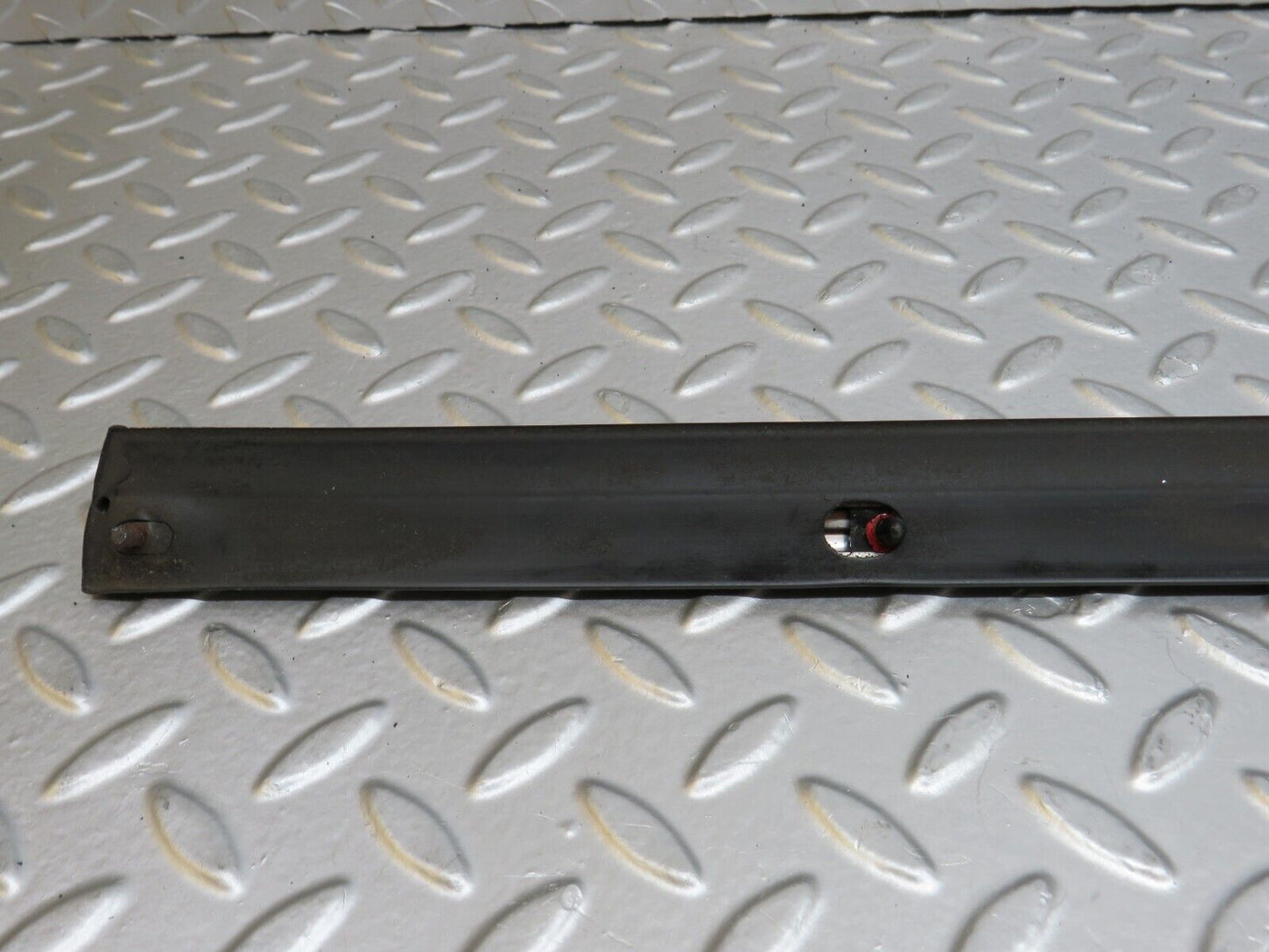 35367 Mercedes-Benz R107 280SL Right Door Centre Moulding Trim