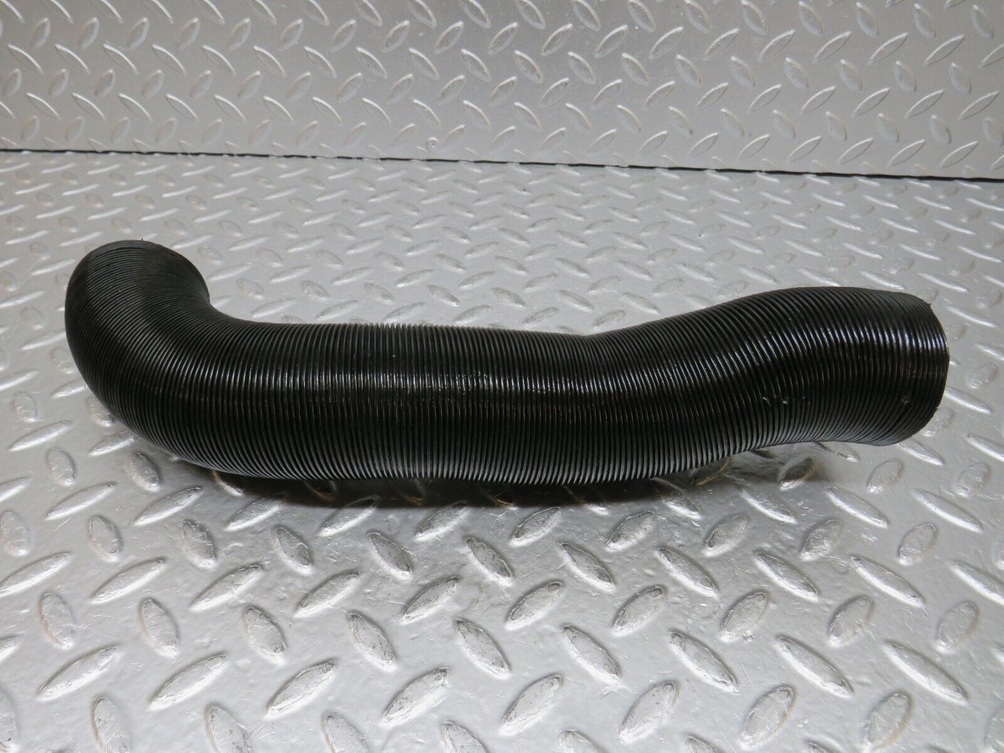 0867 Mercedes-Benz C107 350SLC Coupe Dash Air Vent Pipe Left Side