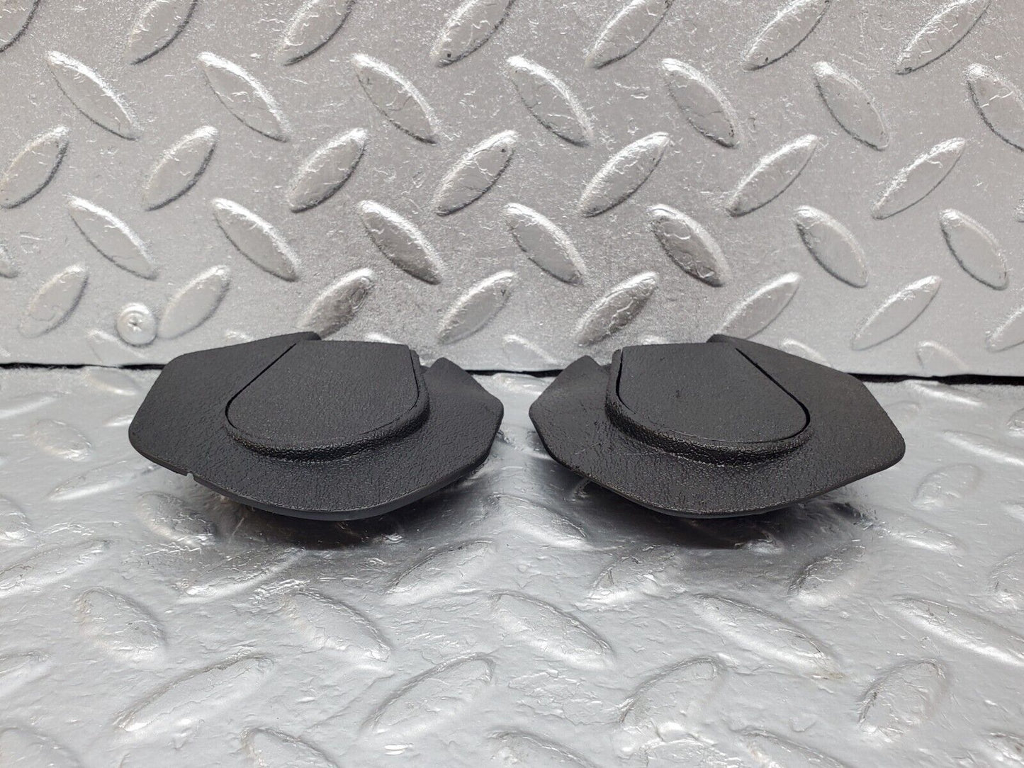 44463 Mercedes-Benz W123 280E Seat Belt Runner Cover Trim 2x Black 1239192520 1239192920 1239192620 1239193020
