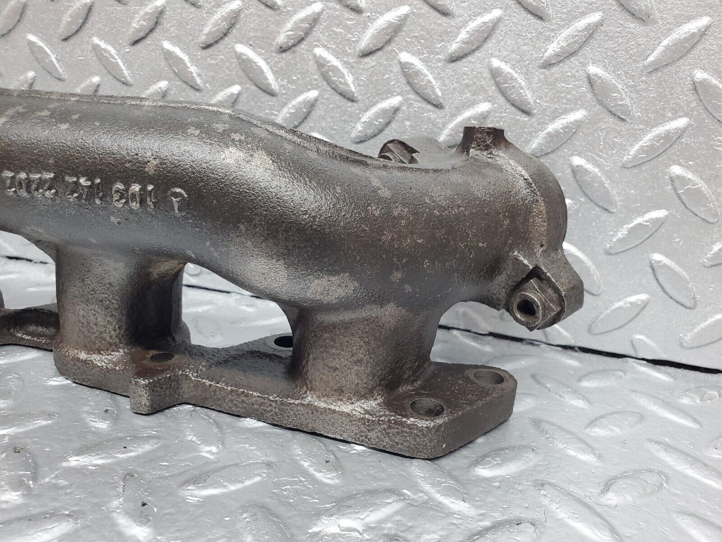 45184 Mercedes-Benz R129 300SL Coupe Exhaust Manifold 4-6 Cylinder 1031422202