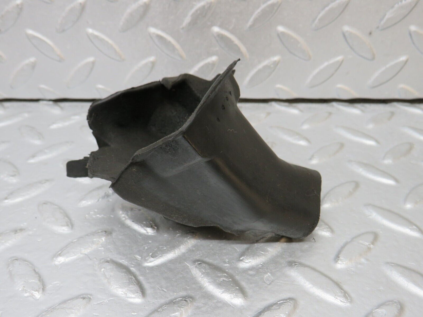 39013 Mercedes-Benz W201 190E 2.6L Water Drain Rubber Left Side 2016280169