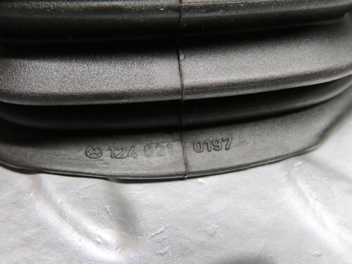 29464 Mercedes-Benz W124 230E Front Door Wire Protector Rubber 1248210197