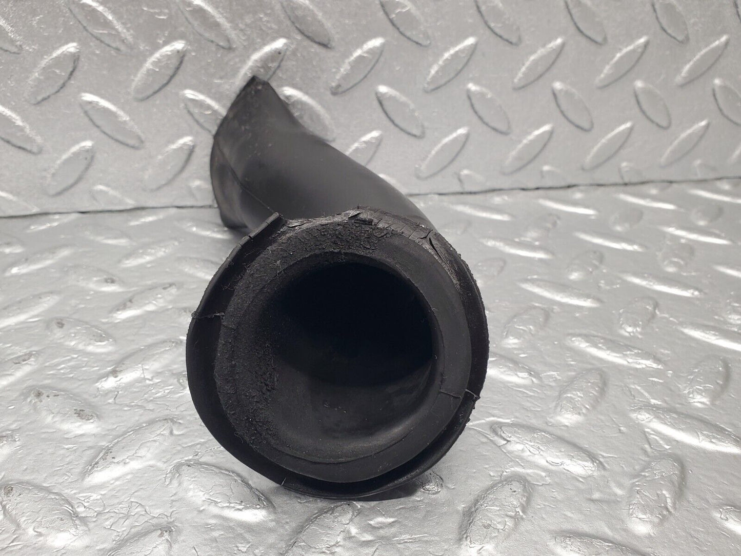 46441 Mercedes-Benz C123 280CE Coupe Water Drain Hose 2x 1238320594 1238320694
