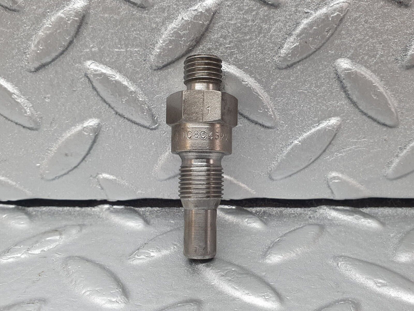 43369 Mercedes-Benz W108 280SE Fuel Injector Bosch DC8C45R2