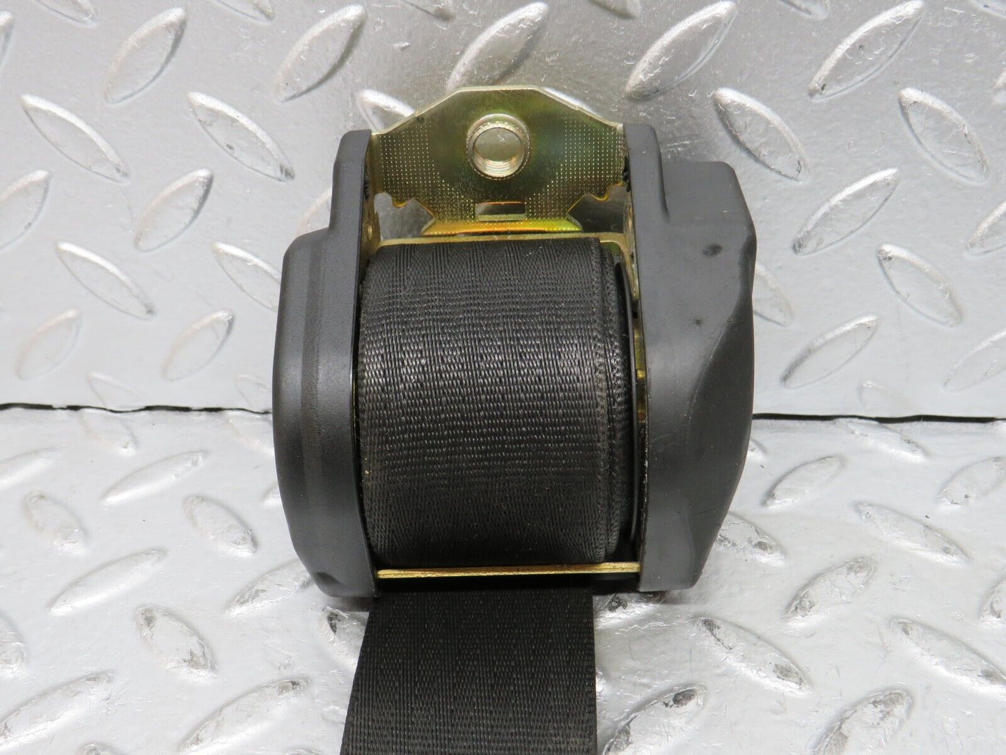 32089 Mercedes-Benz W123 230E Front Left Seat Belt & Buckle 1238602586