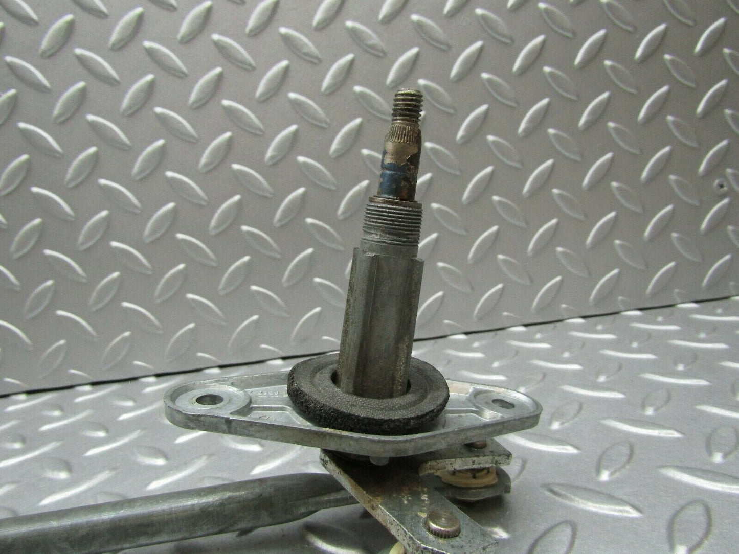 3395 Mercedes-Benz W108 280SE Windshield Wiper Linkage