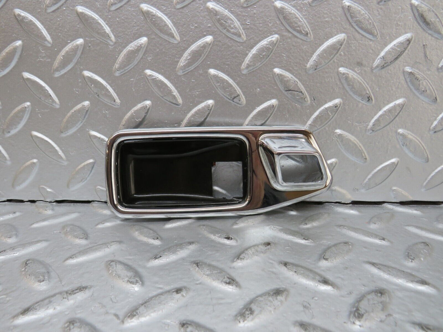 27172 Mercedes-Benz W123 280E Chrome Frame Door Opener Rear Right 1167660211