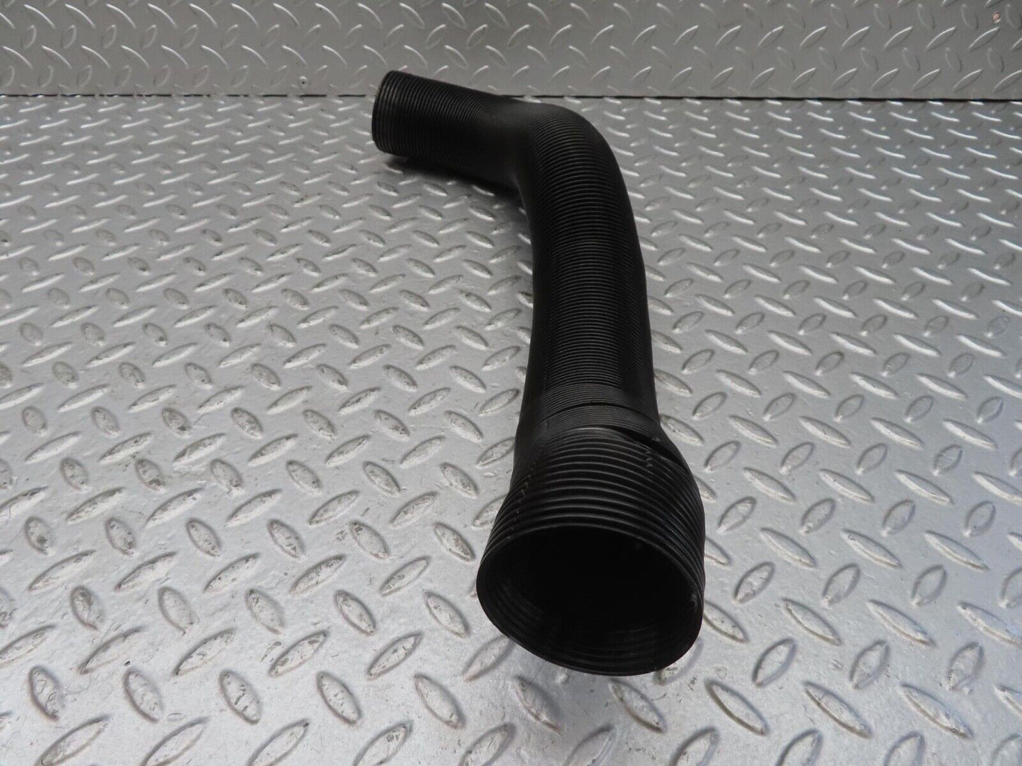 13441 Mercedes-Benz W123 200 Heater Pipe Air Pipe Right Side