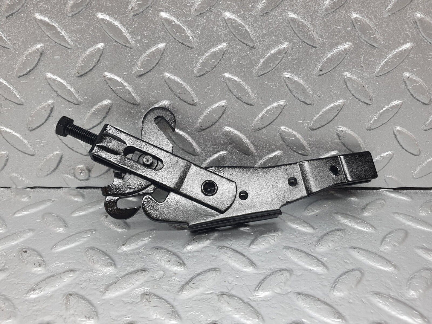 43635 Mercedes-Benz C126 380SEC Coupe Handbrake Adjusting Handbrake Regulator