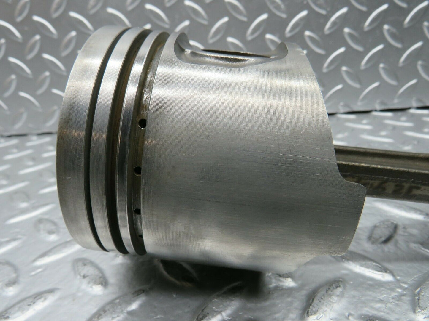 22794 Mercedes-Benz C107 450SLC Coupe Piston With Connecting Rod 92.48 mm