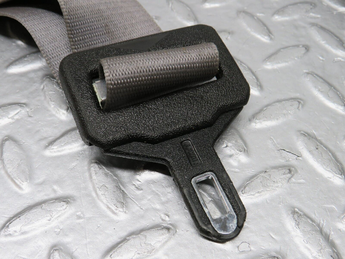 39791 Mercedes-Benz R129 320SL Coupe Rear Seat Belt With Buckles 1298600085 1298600369