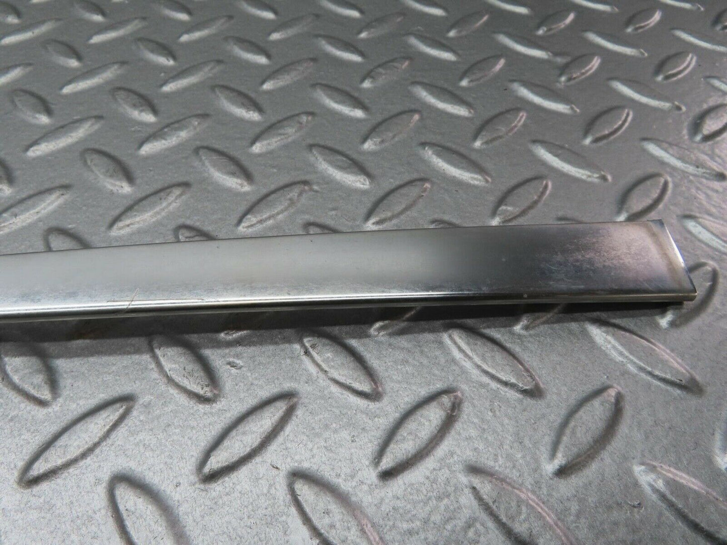 13599 Mercedes-Benz W123 200 Rear Right Door Window Chrome Frame