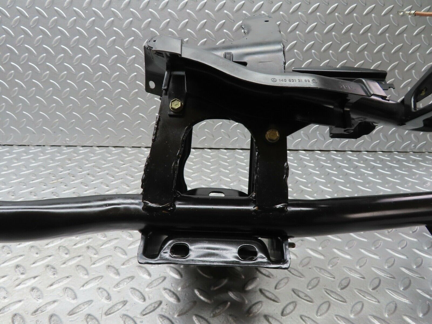 19606 Mercedes-Benz C140 CL420 Coupe Dashboard Bracket