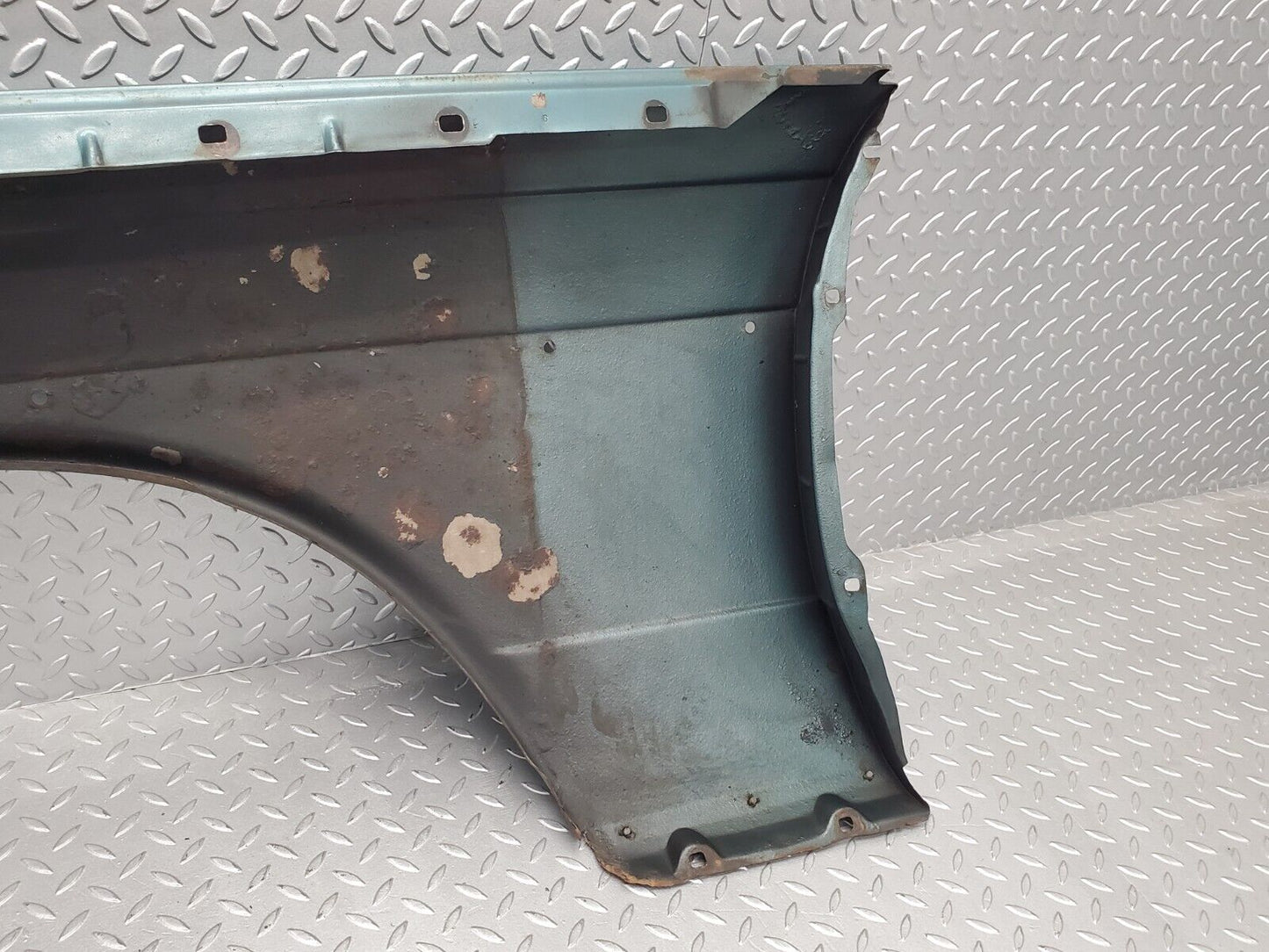 46555 Mercedes-Benz C123 280CE Coupe Front Right Wing Fender