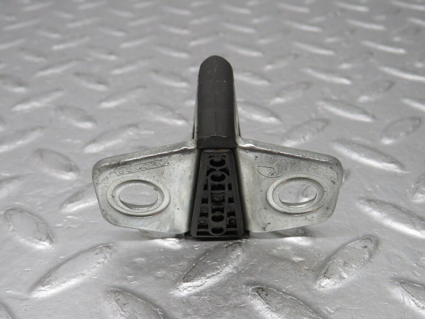 36611 Mercedes-Benz W201 190E 2.0L Door Lock Latch