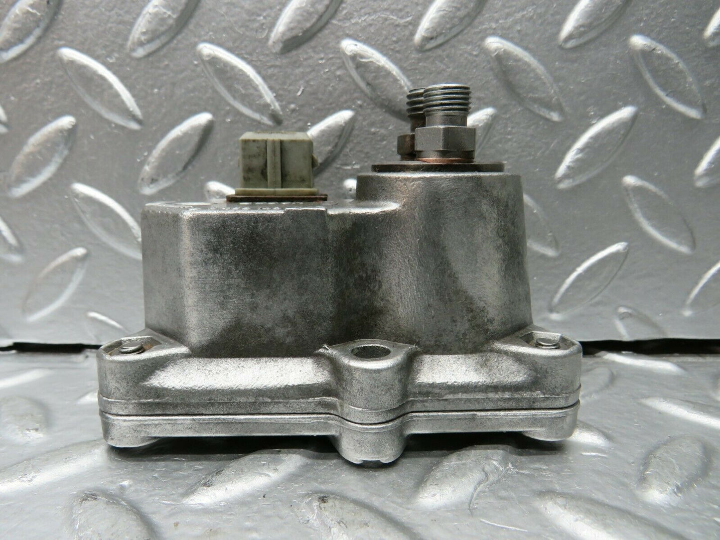 23090 Mercedes-Benz C123 230CE Coupe Warm Up Regulator Bosch 0438140065
