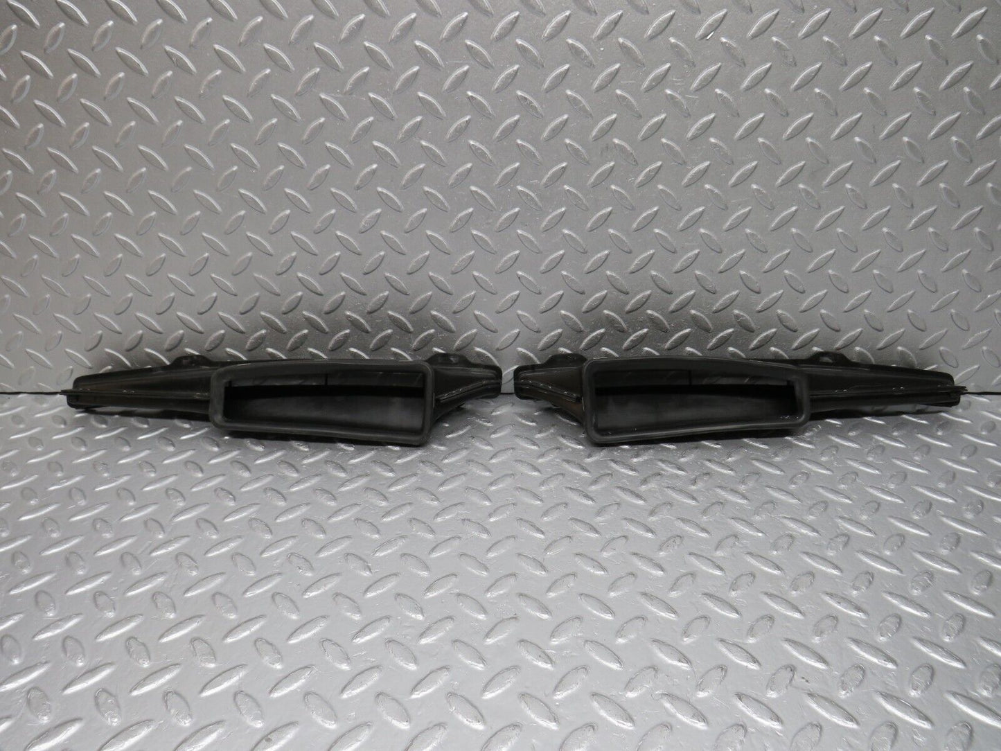 38558 Mercedes-Benz R129 280SL Coupe Dashboard Air Vent Duct 1298300219 1298300119