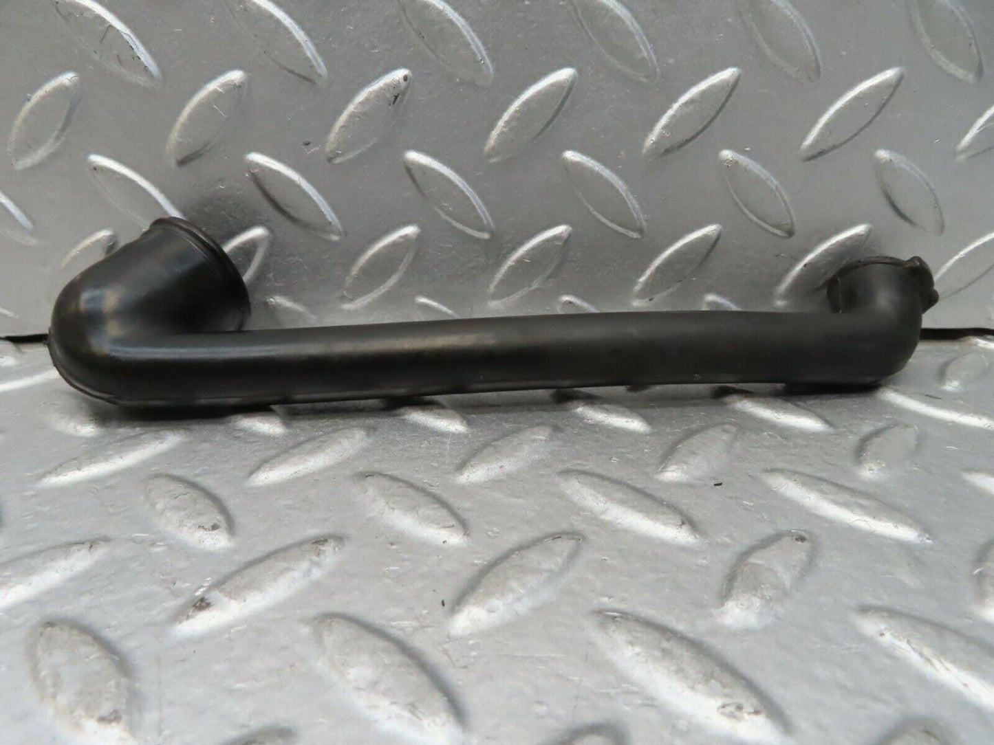 15688 Mercedes-Benz R107 450SL Crankcase Breather Hose 1170940391