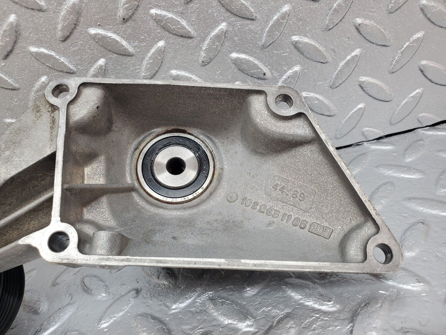 45194 Mercedes-Benz R129 300SL Coupe Belt Tensioner Assembly 1032051105