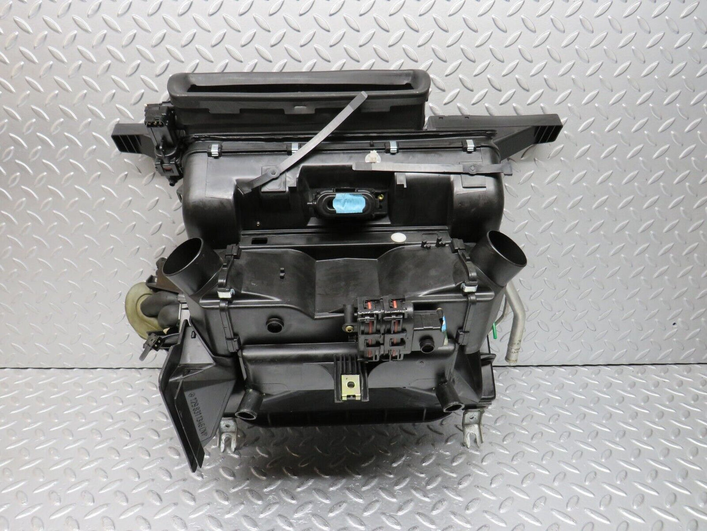39549 Mercedes-Benz R129 320SL Coupe Heater Blower Box Housing 1298303362