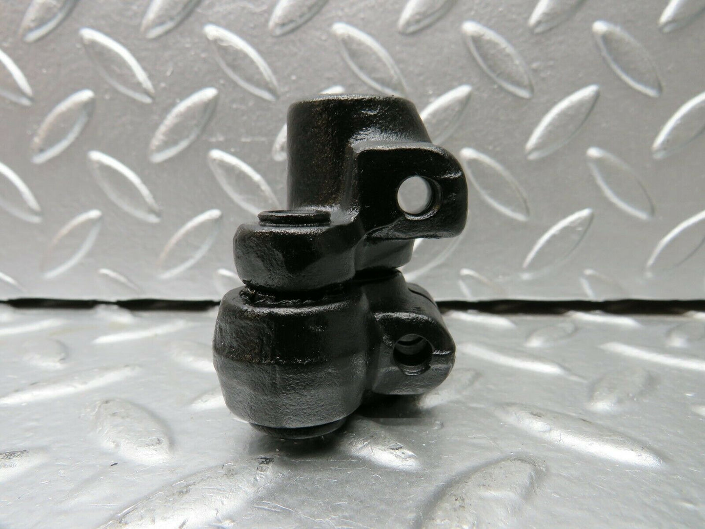 22914 Mercedes-Benz C107 450SLC Coupe Steering Column Lower Shaft Connector