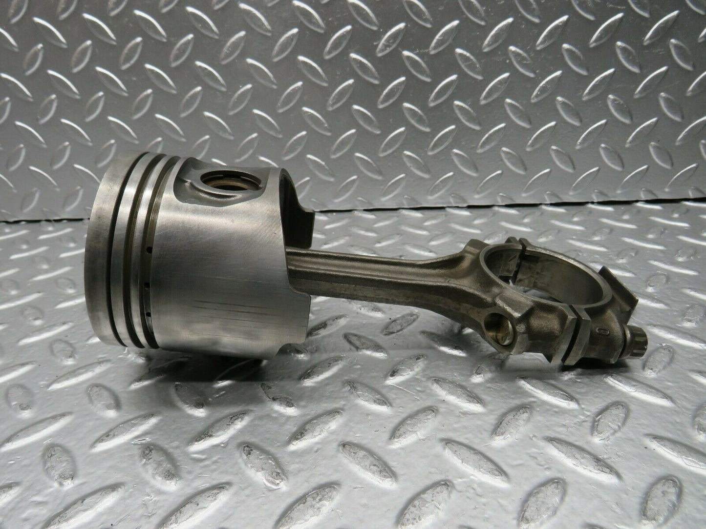 22796 Mercedes-Benz C107 450SLC Coupe Piston With Connecting Rod 92.48 mm