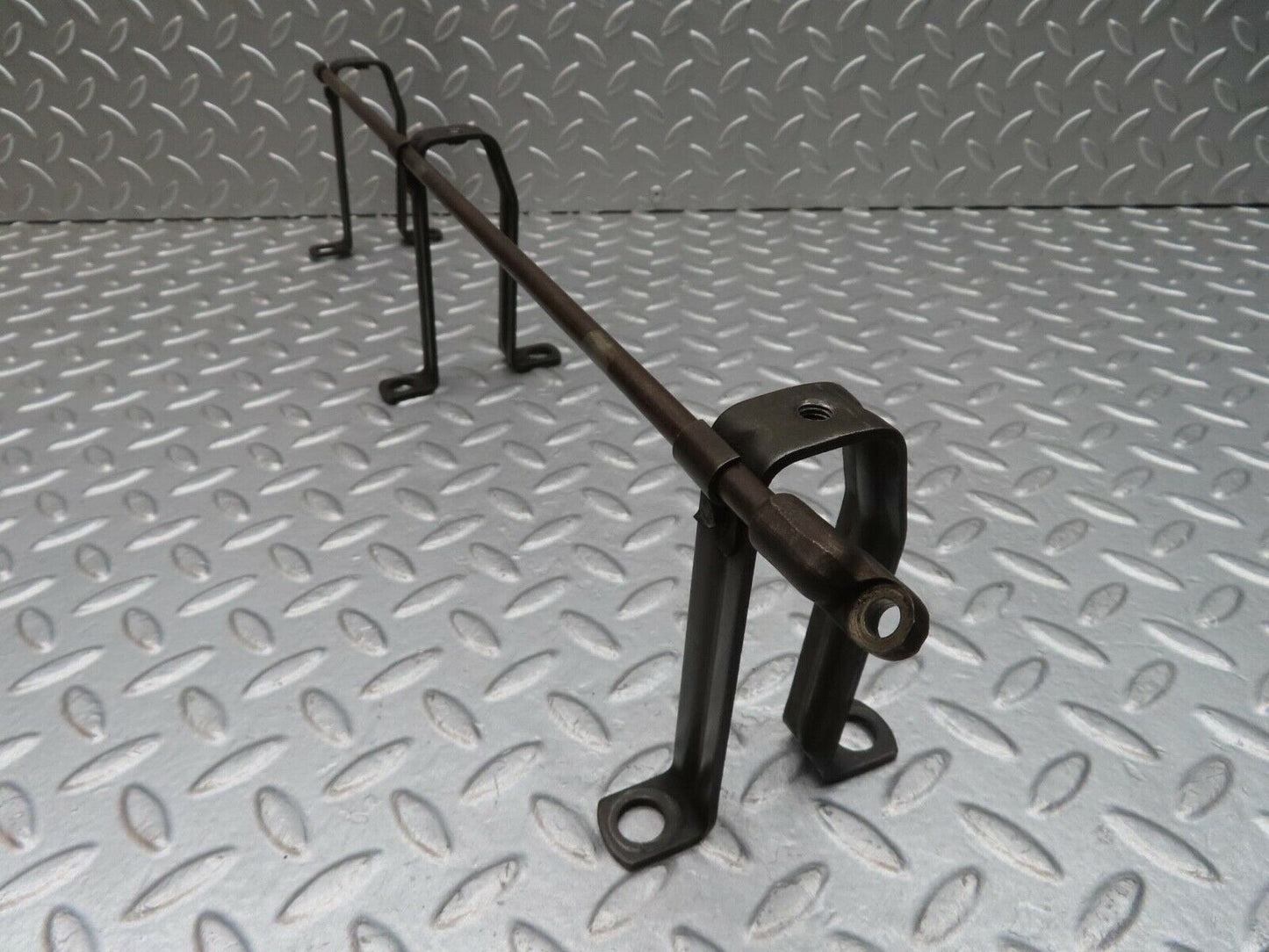 12918 Mercedes-Benz W111 220SE Camshaft Oil Tube With Rocker Cover Supports