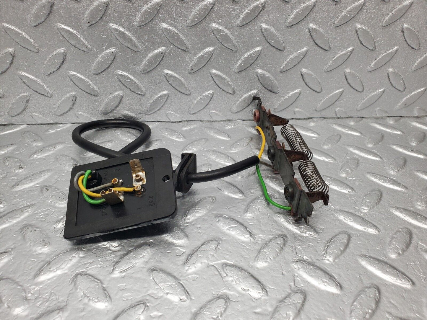46413 Mercedes-Benz C123 280CE Coupe Heater Blower Motor Resistor 49014011