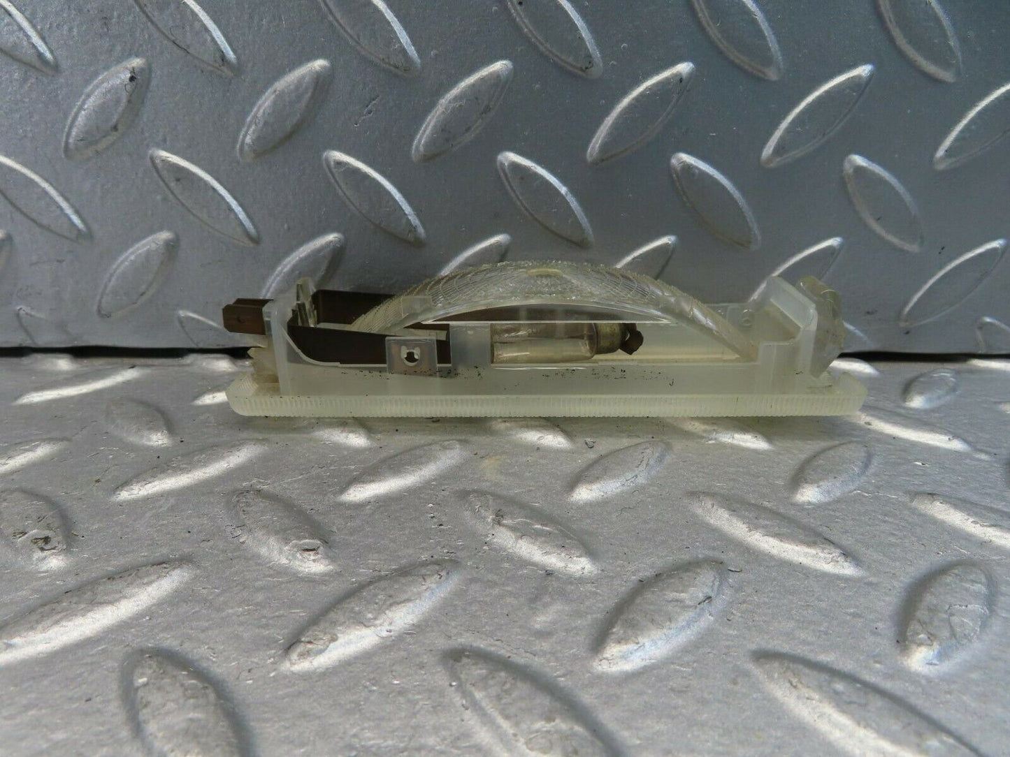 11404 Mercedes-Benz C123 230CE Coupe Interior Dome Light Rear 2018200001