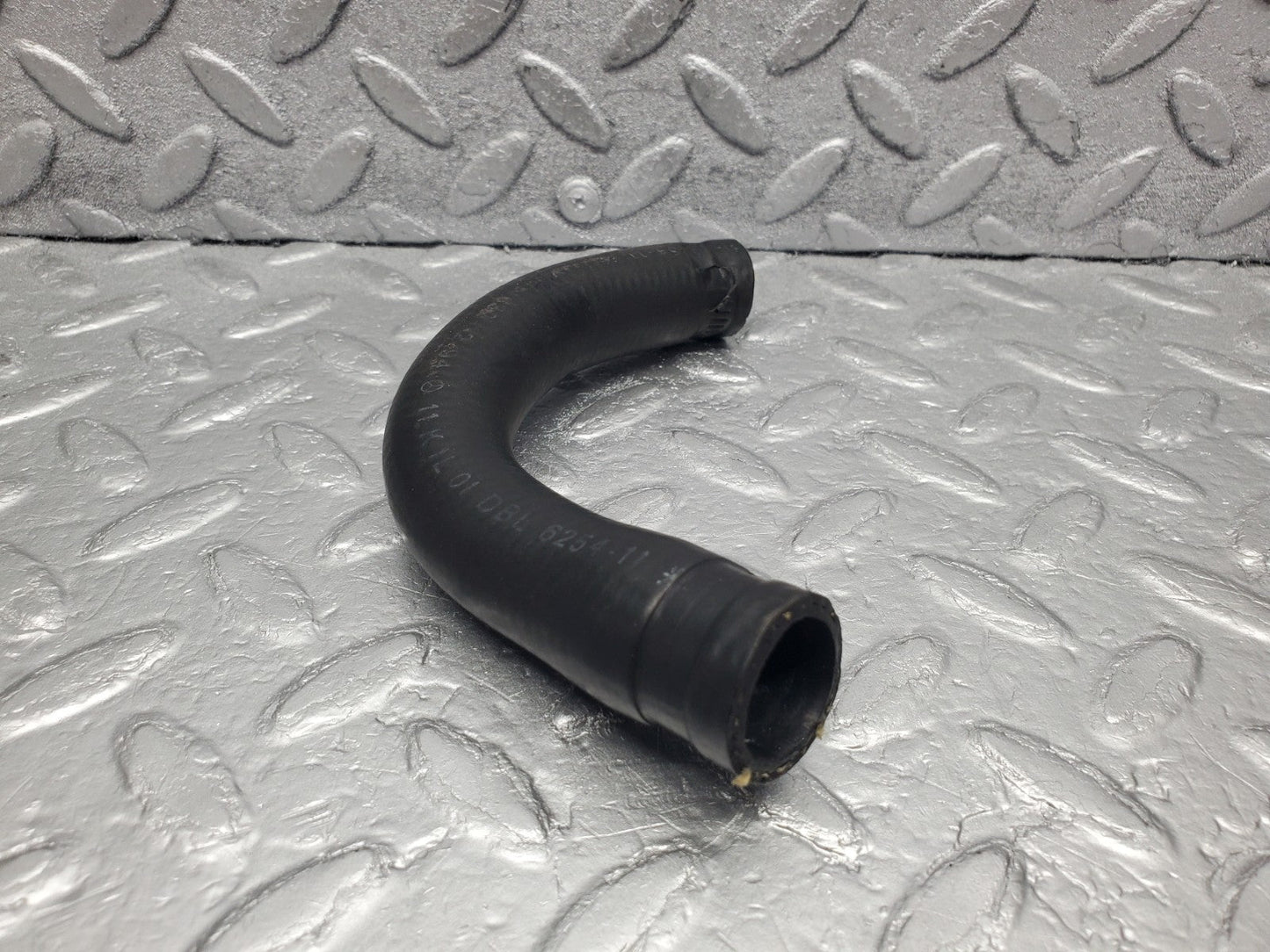 W126 Coupe radiator hose pipe used OEM