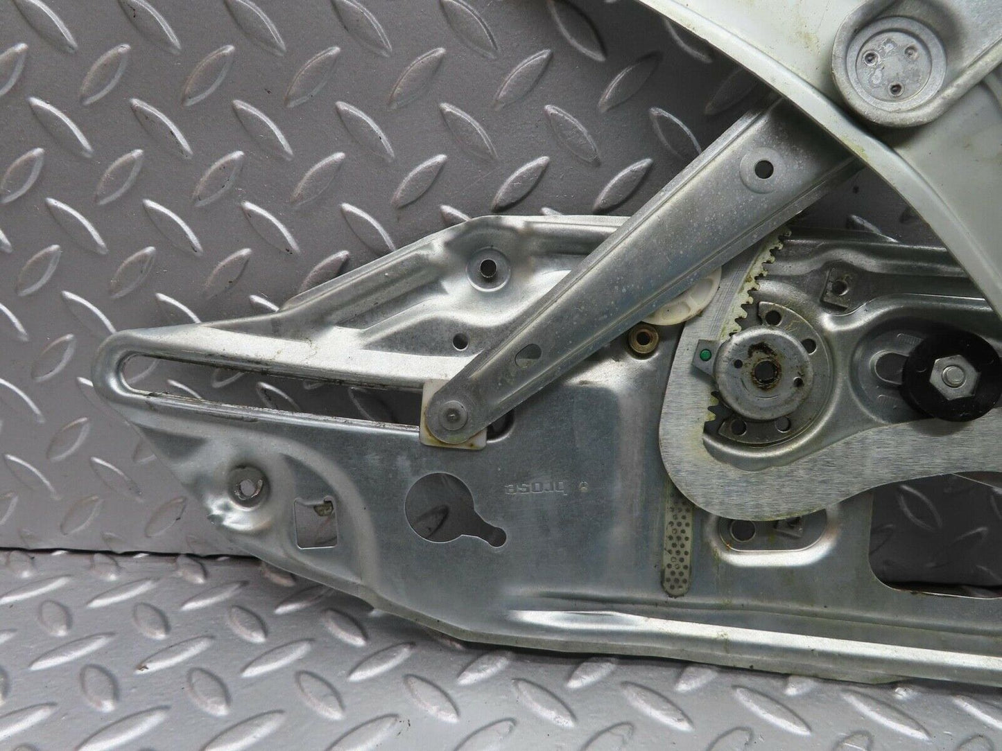 14938 Mercedes-Benz W140 S320 Front Left Power Window Regulator