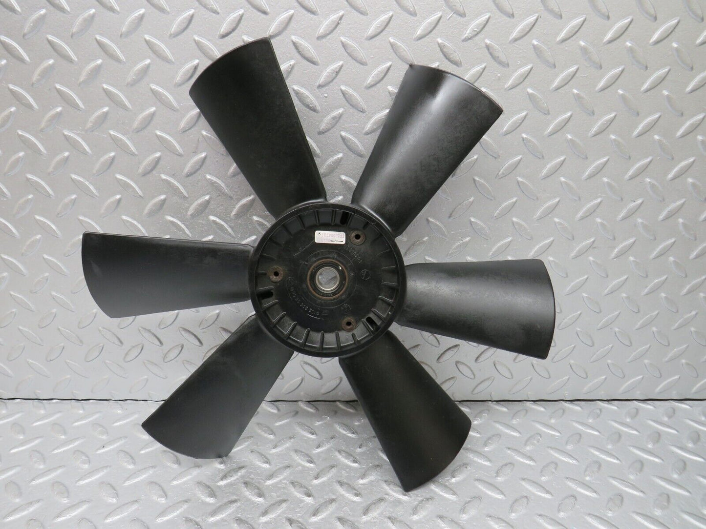 36651 Mercedes-Benz W201 190E 2.0L Engine Cooling Fan 1022050506