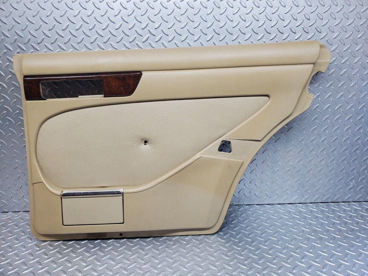 45720 Mercedes-Benz W126 420SE Rear Right Door Card Beige 1267370270