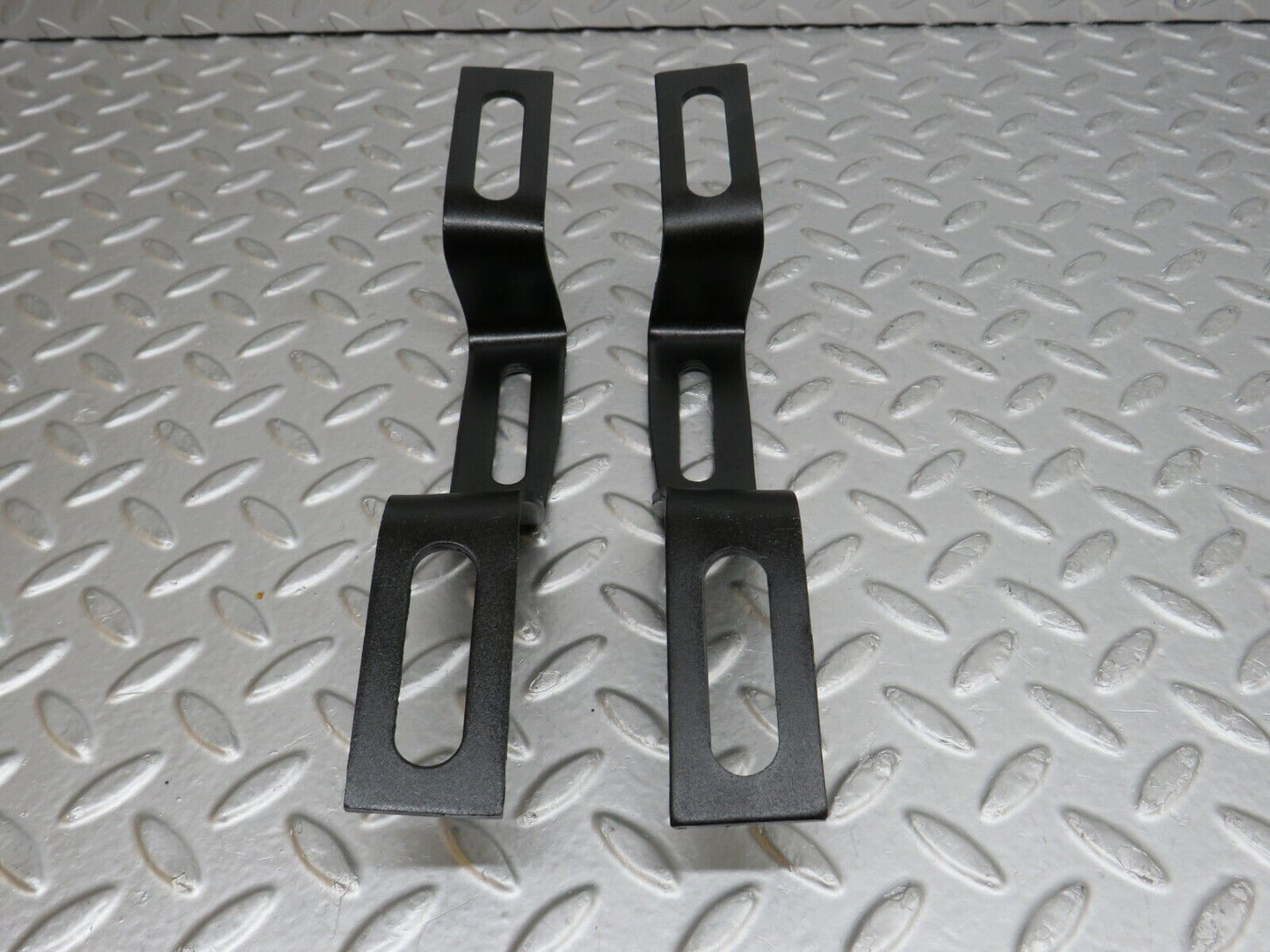 35682 Mercedes-Benz R107 280SL Front Bumper Bracket