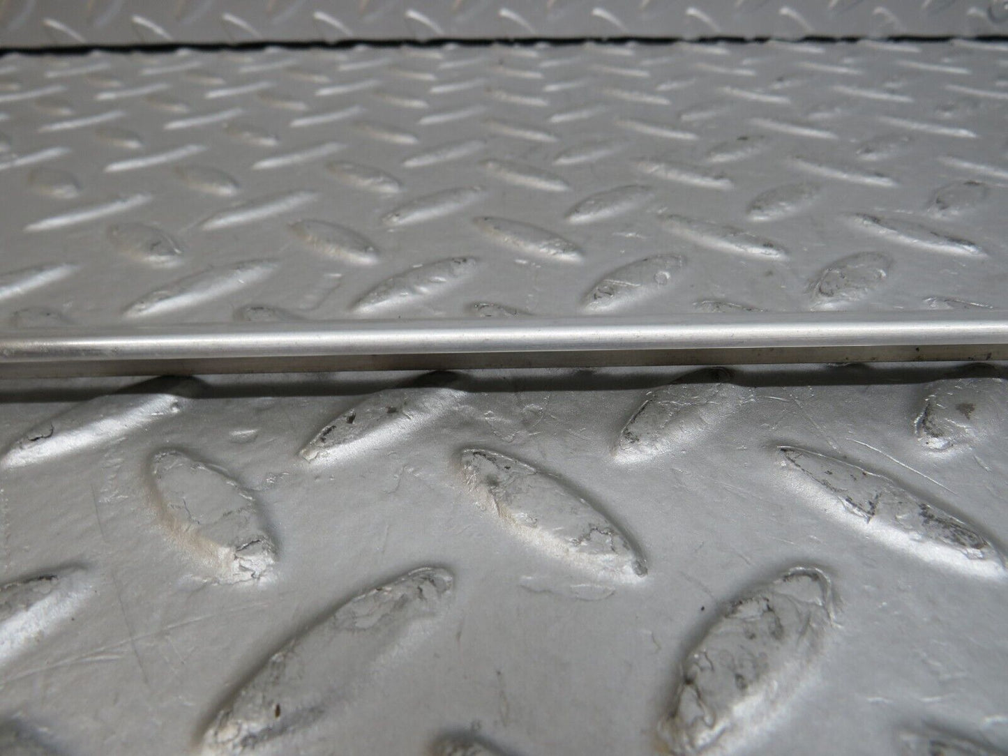 36953 Mercedes-Benz C126 420SEC Coupe Sunroof Chrome Trim
