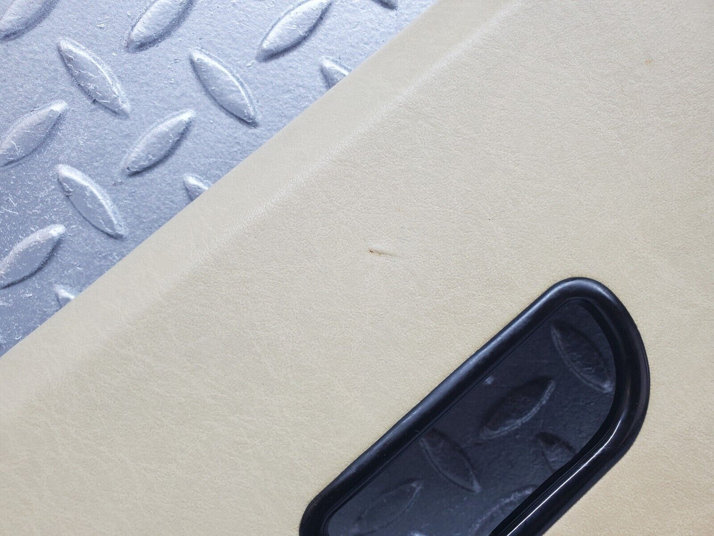 44315 Mercedes-Benz W123 280E C Pillar Cover Panel Left Side Beige 1236900325