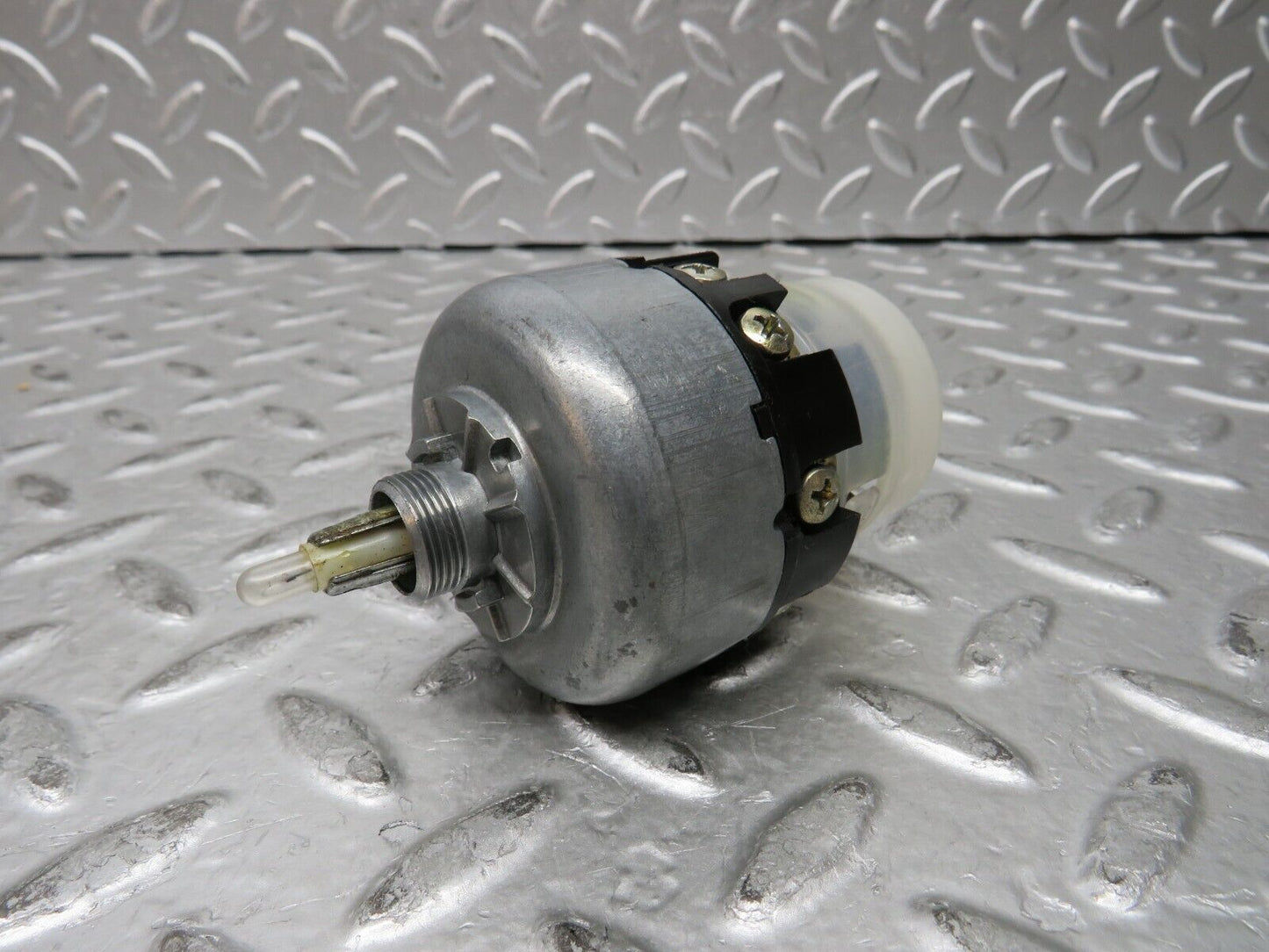 28646 Mercedes-Benz W123 230E Headlight Switch