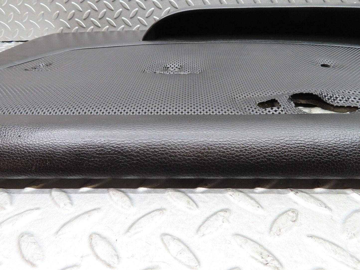 19028 Mercedes-Benz W123 300D Front Right Door Card Black