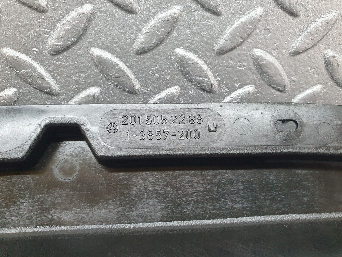 42726 Mercedes-Benz W201 190 2.0L Radiator Cover Panel 2015052288