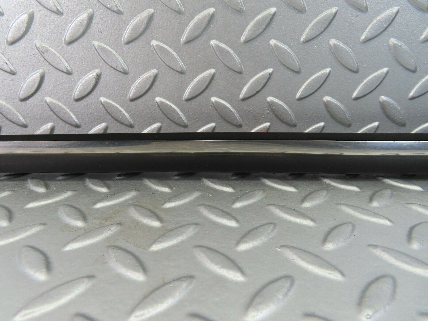 7254 Mercedes-Benz W116 450SE Centre Door Chrome Trim Rear Left