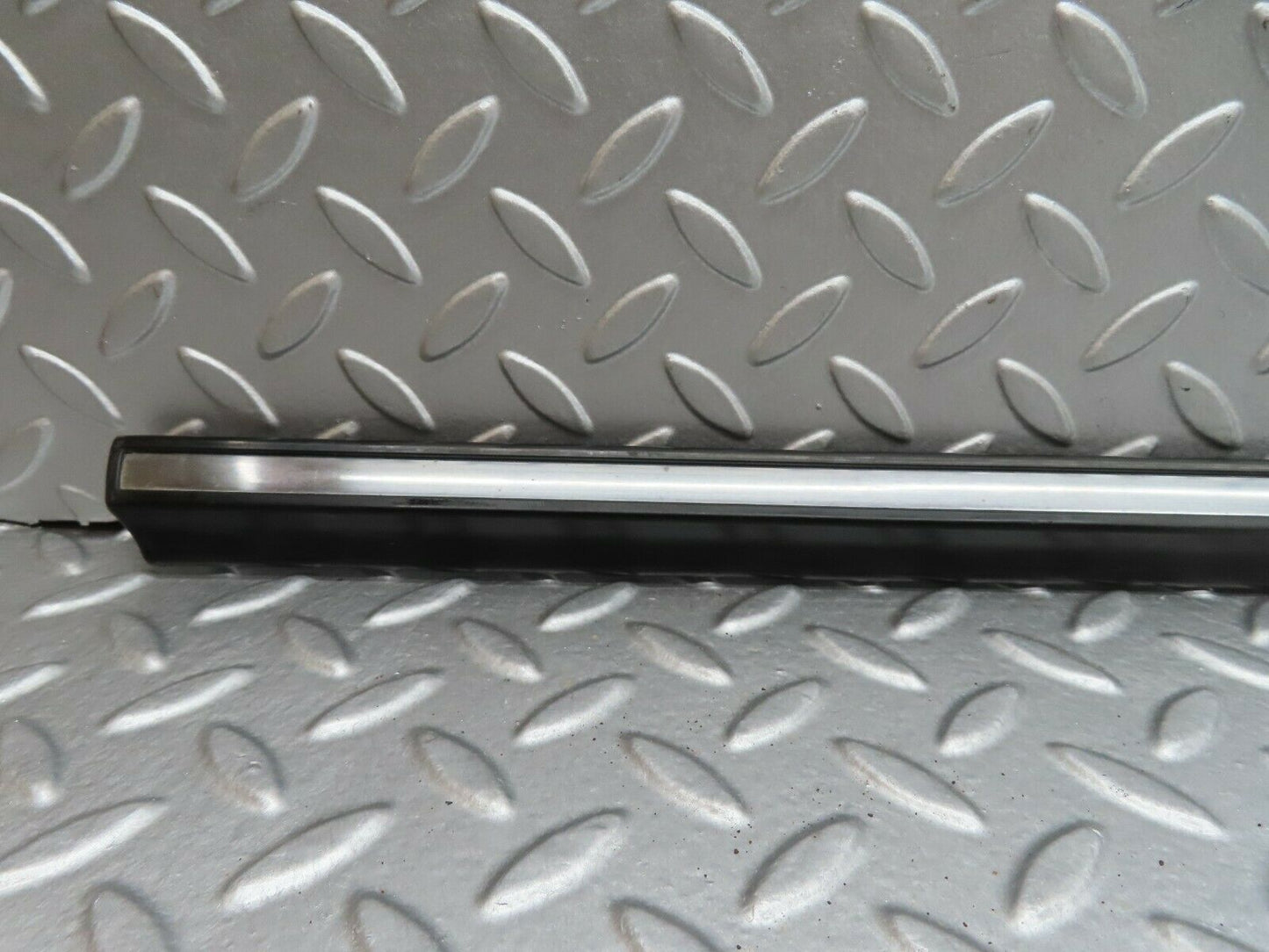 18003 Mercedes-Benz W123 200 Front Left Door Lower Trim