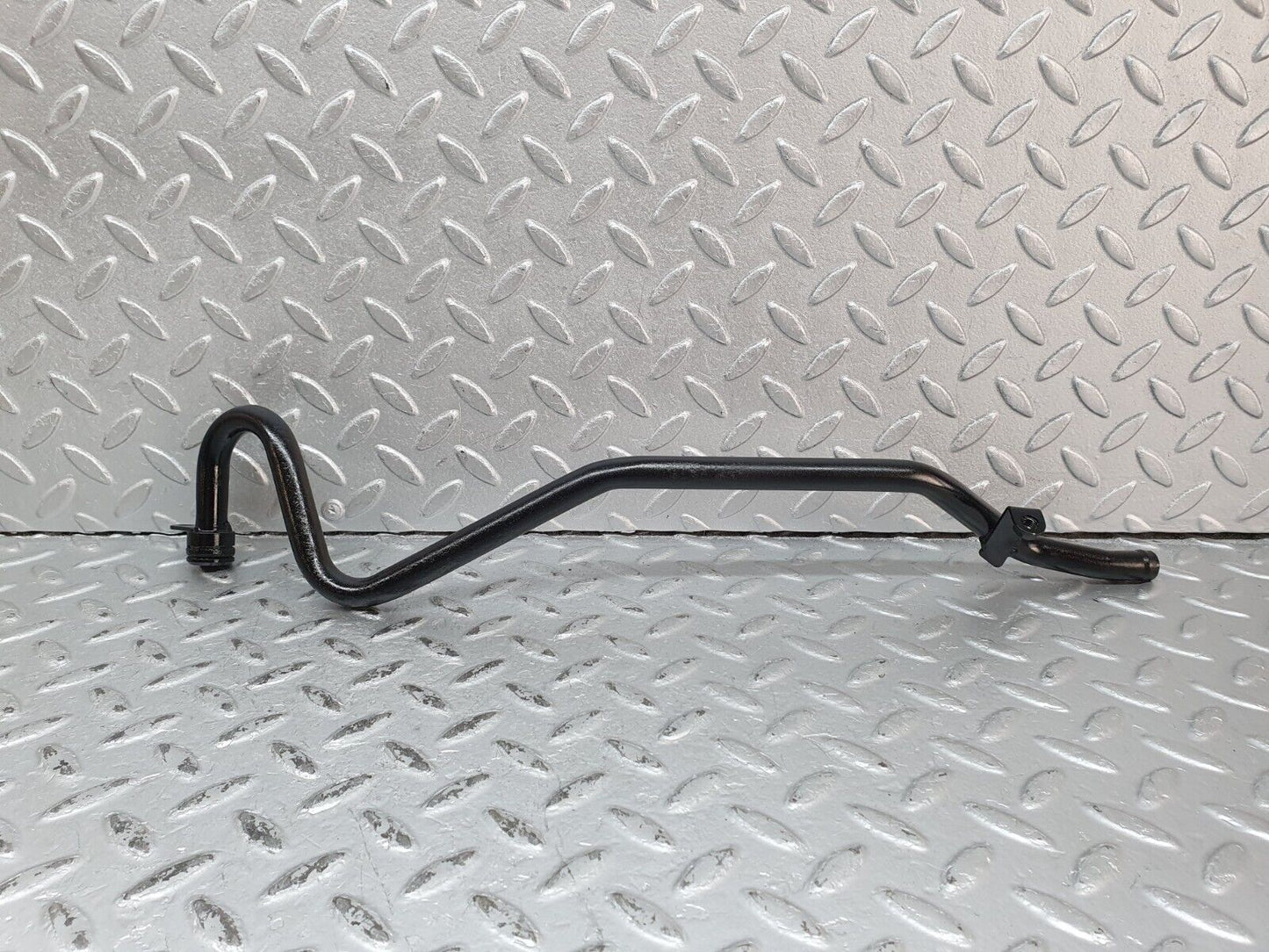 41235 Mercedes-Benz W126 300SE Coolant Pipe