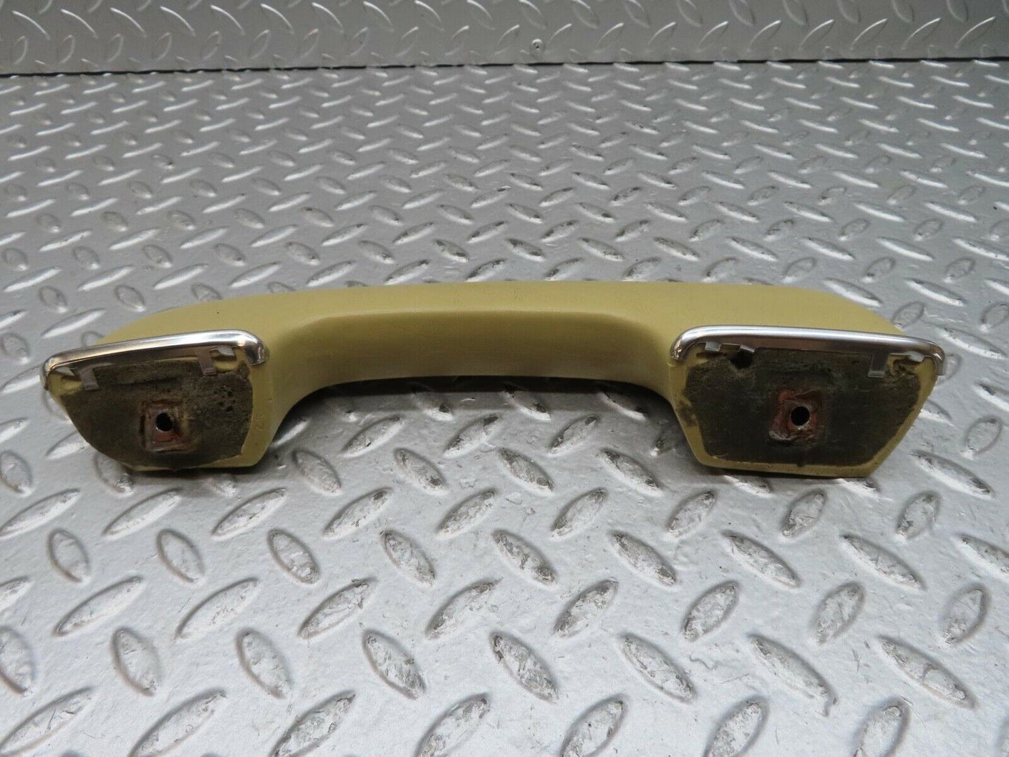 15303 Mercedes-Benz W123 230E Interior Door Handle Left 1239701901