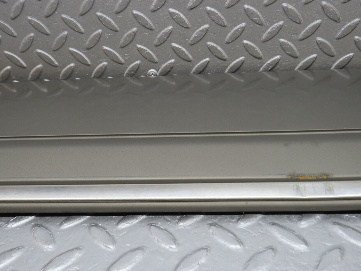 35966 Mercedes-Benz W126 420SE Rear Left Door Moulding Trim 1266903940