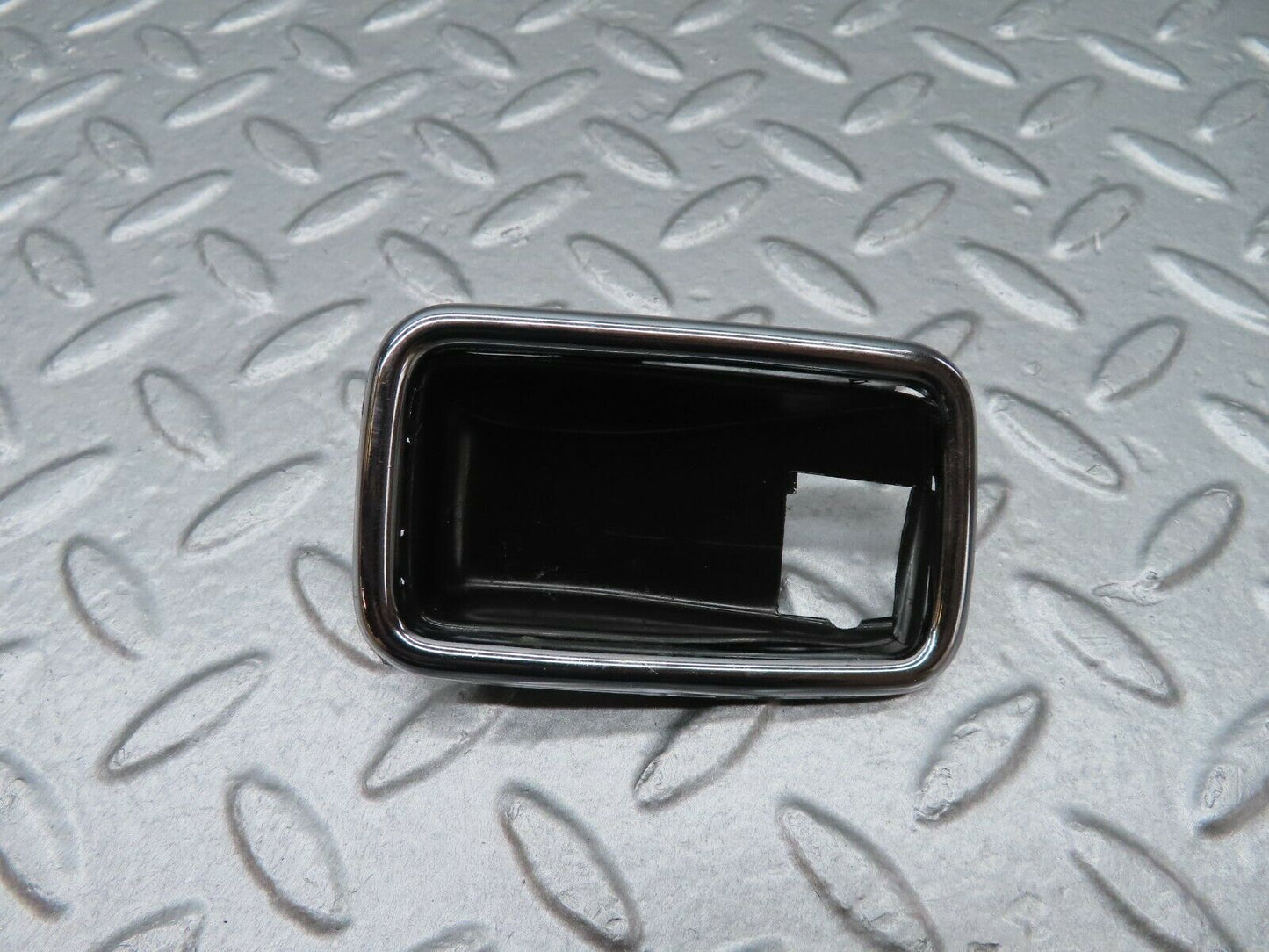 17968 Mercedes-Benz W123 200 Chrome Frame For Door Opener Right 1087660611