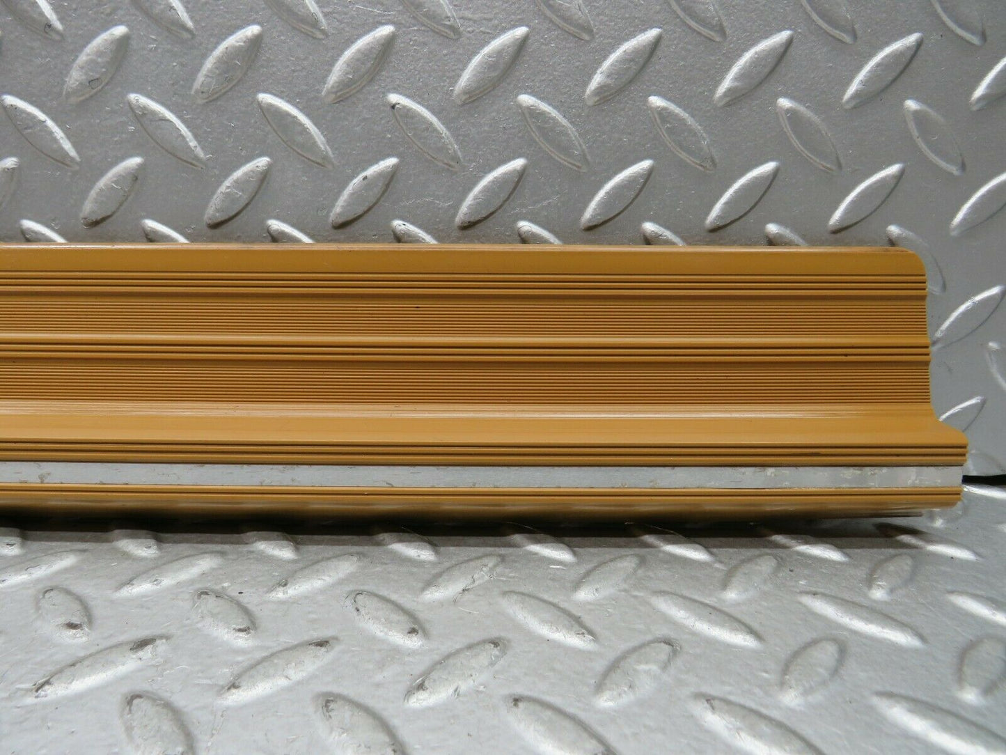 22049 Mercedes-Benz S123 280TE Wagon Front Left Door Sill Trim
